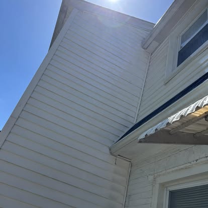 Siding after cleaning